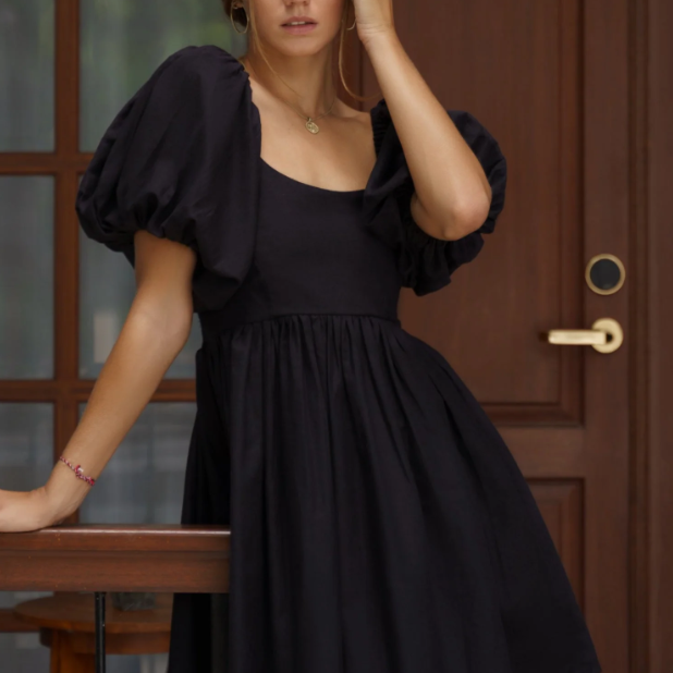 Mini Vestido con mangas abullonados Strawberry Fields